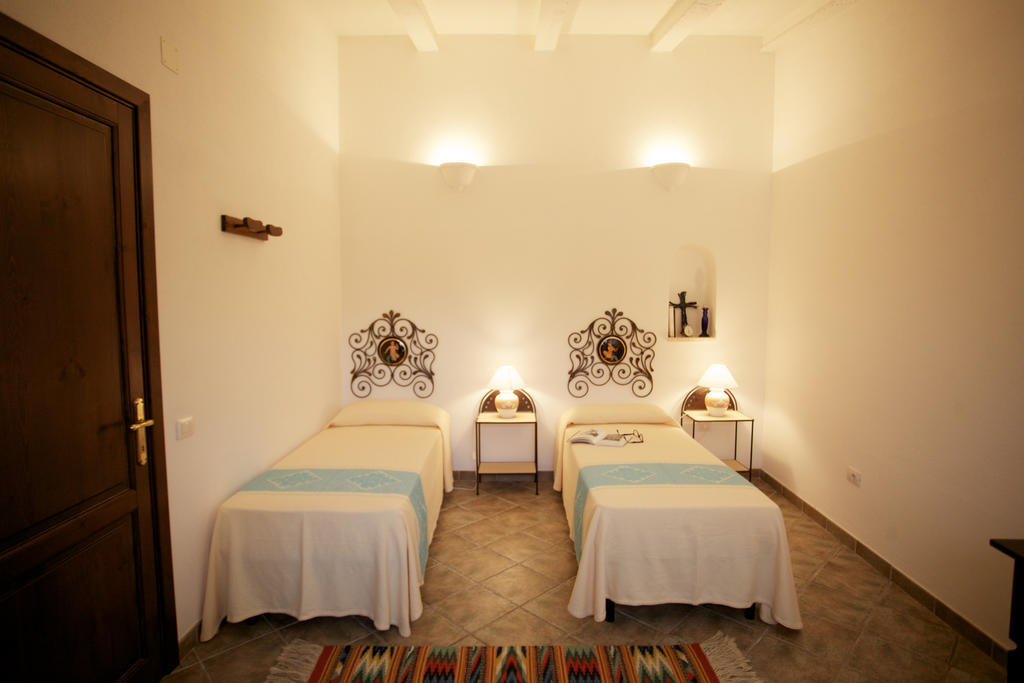 Ermosuras Villa Nuoro  Ruang foto